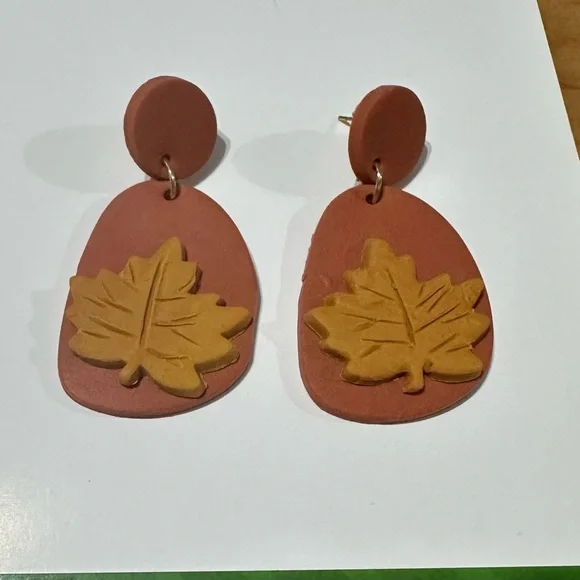 Fall clay earrings - Picture 2 of 2